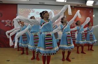 南通廠北社區(qū)舉辦迎七一專場(chǎng)文藝演出，居民共慶黨的生日