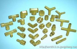 深圳市坪山新區(qū)鑫榮五金機(jī)械設(shè)備批發(fā)部 專業(yè)供應(yīng)銅接頭，連接機(jī)械行業(yè)的卓越紐帶